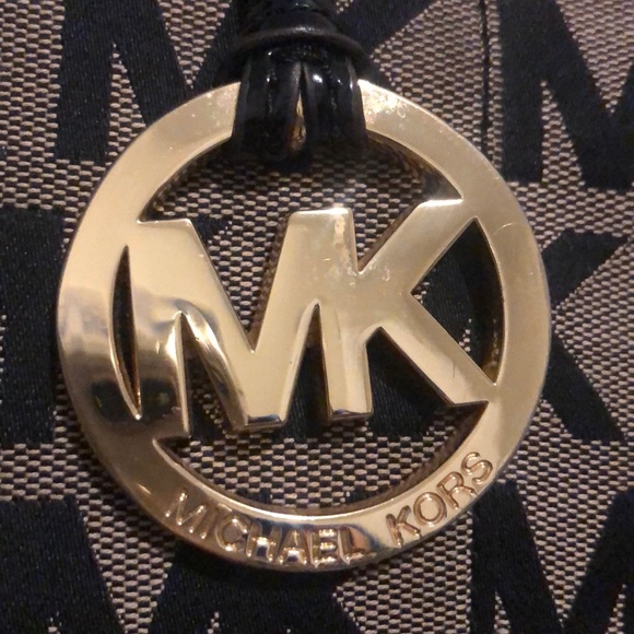 Michael Kors Tote - Picture 2 of 6